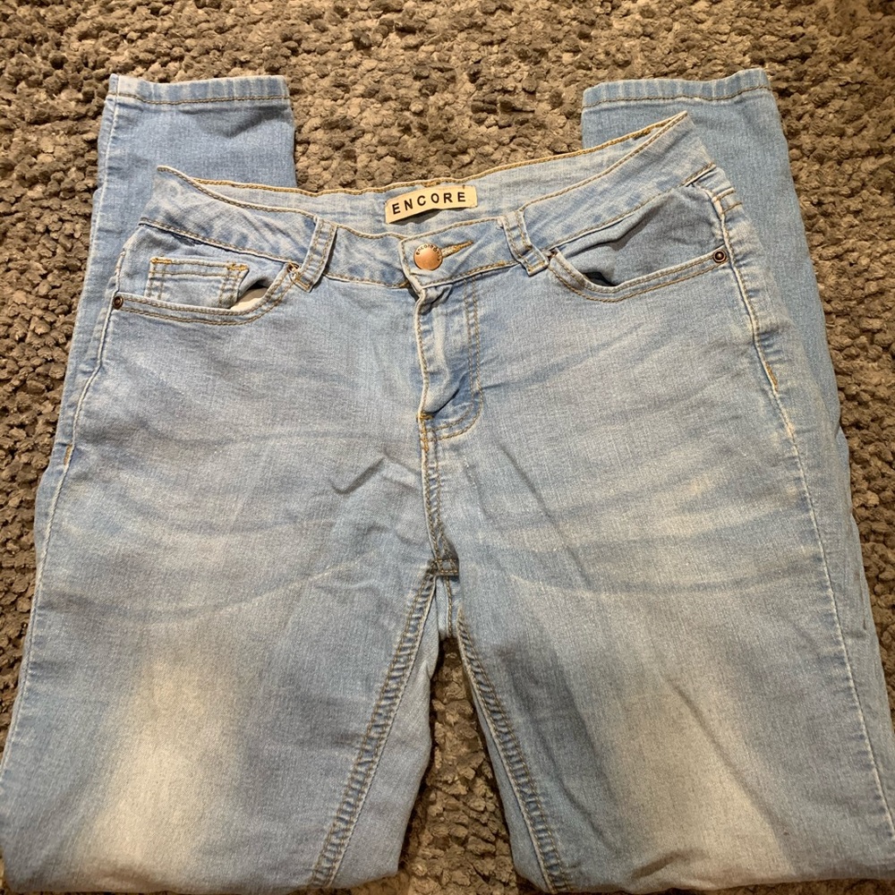 Light jeans
